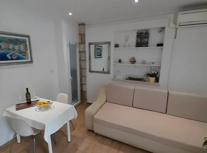 Apartment Matea